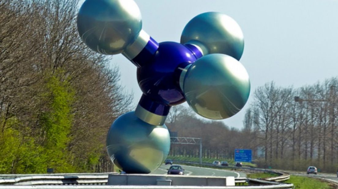 De gasmolecule langs de A7 bij Hoogezand: mogelijke locatie voor Meent-monument