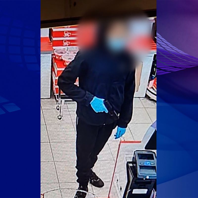 Man-met-vuurwapen-overvalt-Kruidvat