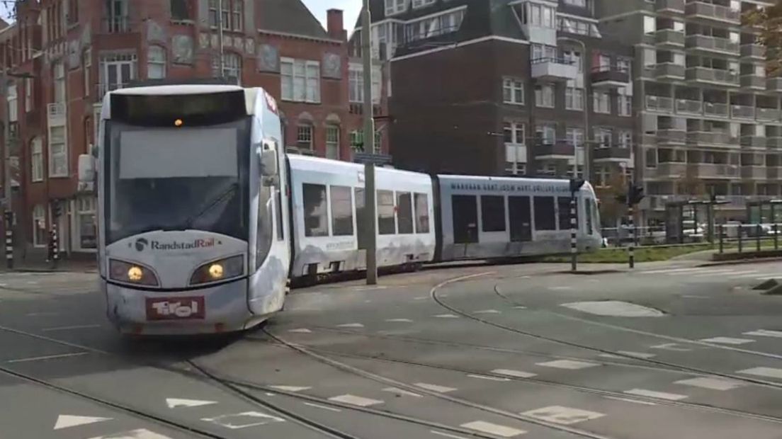 De trams rijden tegenwoordig een stuk zachter door de Laan van Meerdervoort.