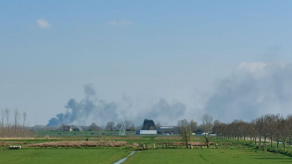 Grote Brand Zoetermeer In Wijde Omtrek Te Zien: 'waarom Kan Zo'n Pand 