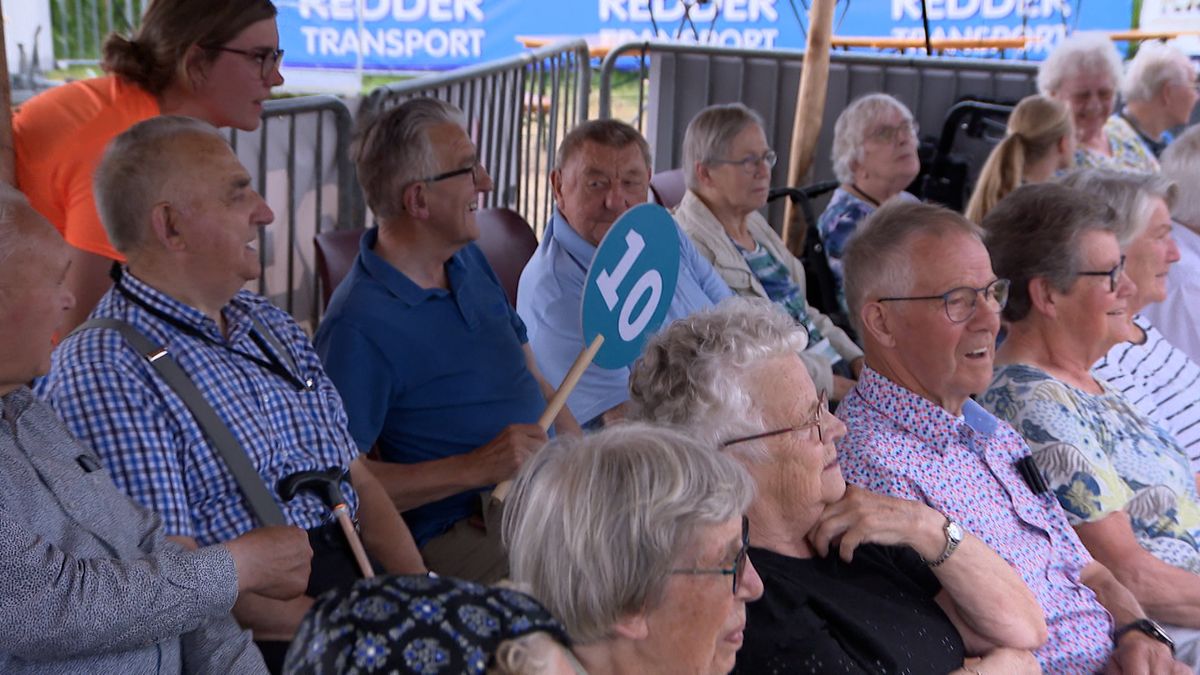 Nat pak en dikke pret bij 'Fiets ’m d’r in' tijdens SAS-week Staphorst