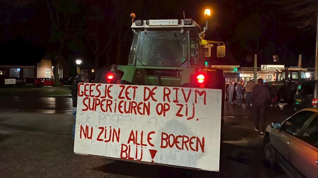 Honderden boeren komen samen in Nieuwleusen, maar dit keer niet om te protesteren