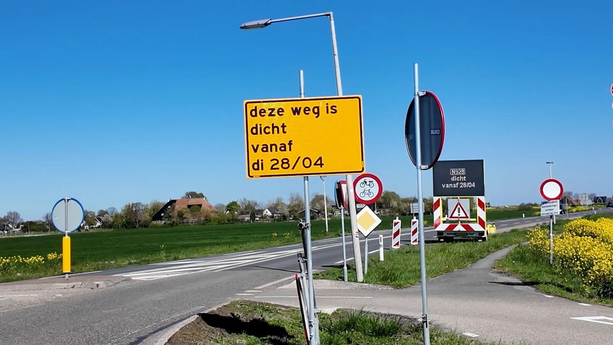 Woudsend vindt de timing van het werk aan de N354 slecht: 