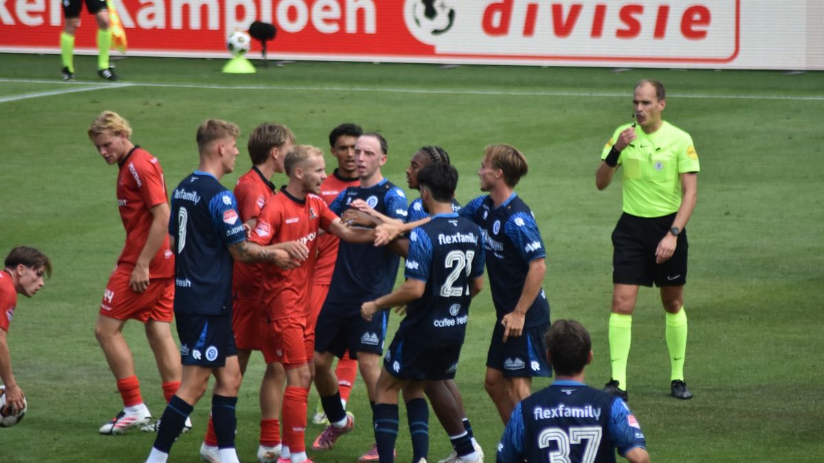 LIVE | De Graafschap maakt op slag van rust 1-1 in Helmond