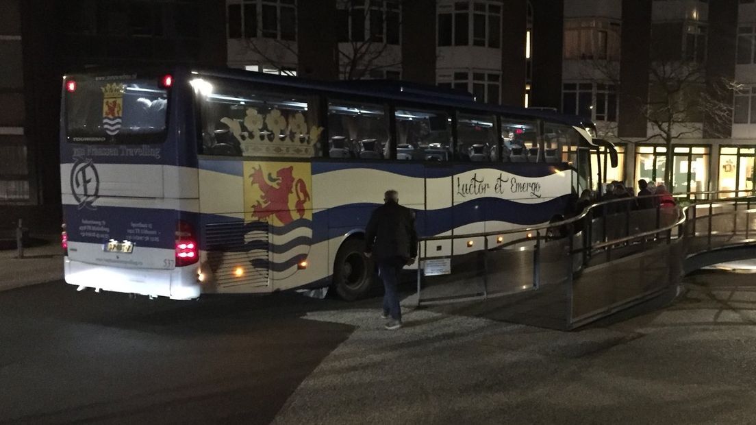 Zeeuwen onderweg naar Den Haag voor debat over de marinierskazerne