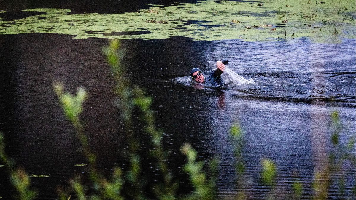 Maarten van der Weijden hervat 22-stedentocht in Vianen na ziekmelding
