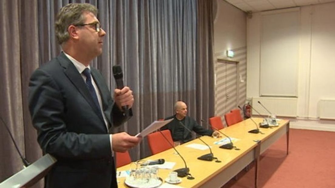 Gedeputeerde Van der Maas zal de winnaar bekendmaken