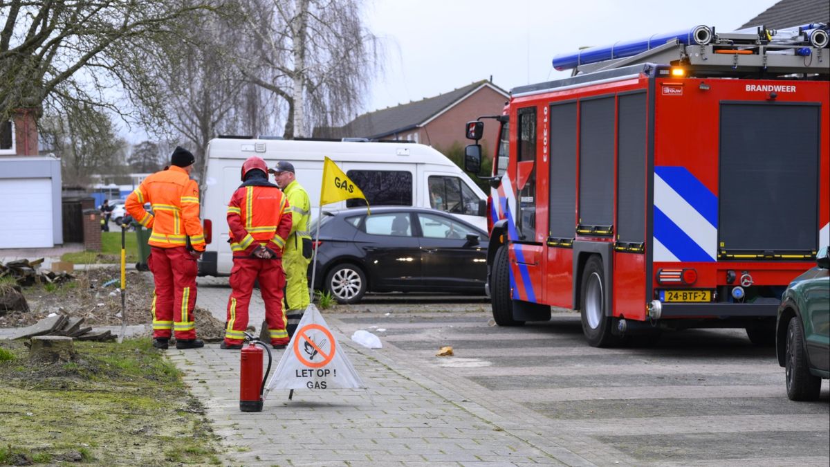 112-nieuws: Groningse sleepboot ingezet bij scheepsbotsing Engeland • Paardentrailer te water bij Wi