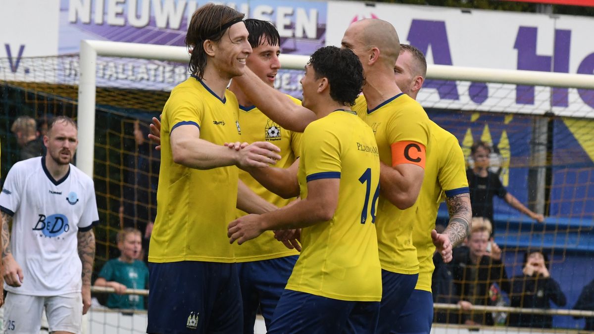 Transferproat amateurs: Staphorst verlengt met dertien spelers