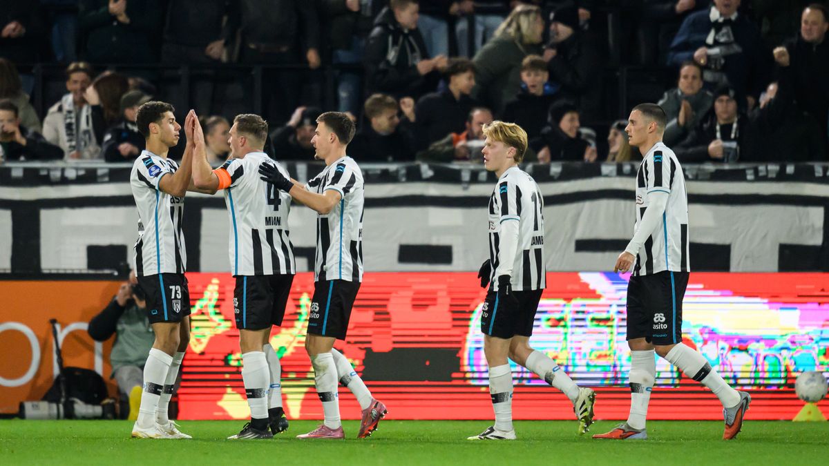 Heracles Almelo bekert verder na simpele zege op Hoogeveen