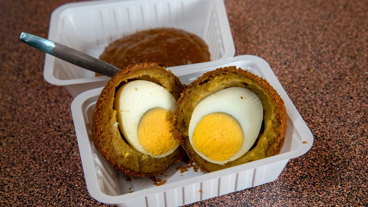 Lopend Vuur: Ik ben trots op de Groninger Eierbal - RTV Noord