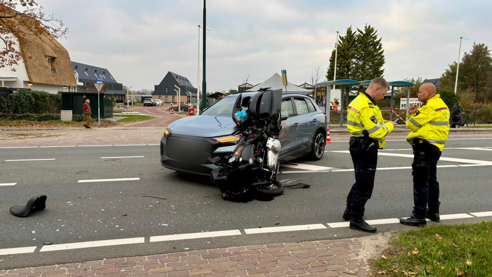 112-nieuws | Motorrijder zwaargewond na botsing met auto.