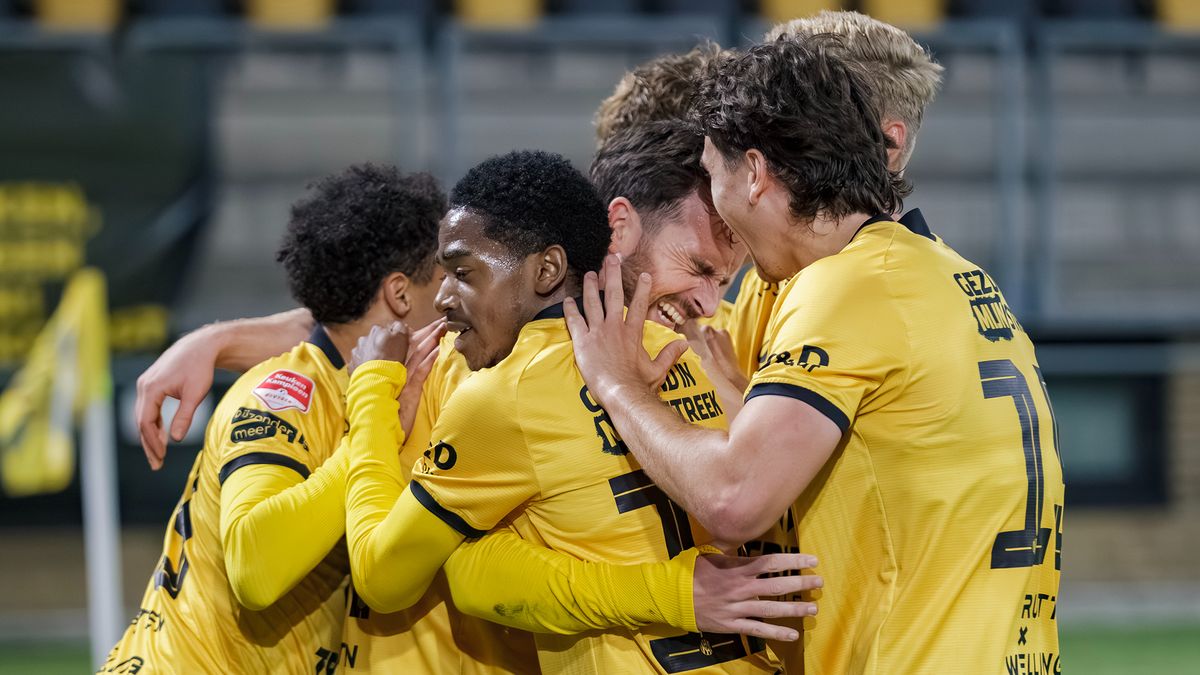 Niets houdt Roda-coach Kevin van Dessel tegen, ook de griep niet