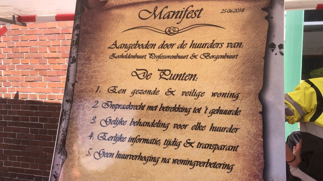 Het manifest bij de oprichting