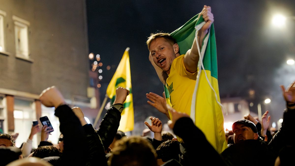 FC Dordrecht - ADO Den Haag | Kersvers kampioen moet dag na vieren titel gewoon trainen
