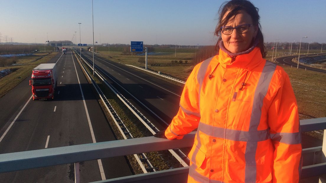 Directeur Elze Klinkhammer van Rijkswaterstaat (Rechten: Serge Vinkevleugel / RTV Drenthe)