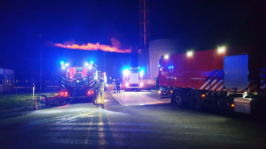 Door de brand is de complete fabriek van Noblesse verwoest (Rechten: Persbureau Meter)