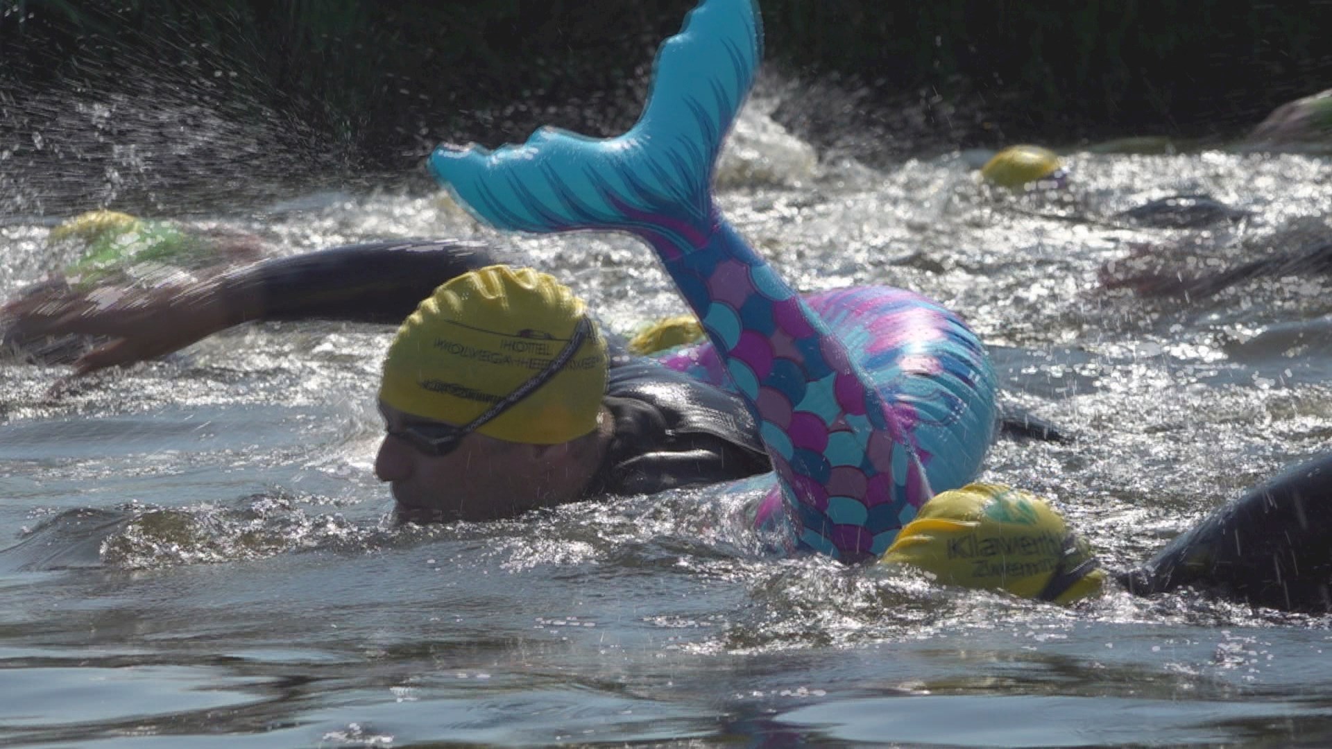 200 Kilometer Zwemmen Door De Kop Van Overijssel Volbracht - RTV Oost