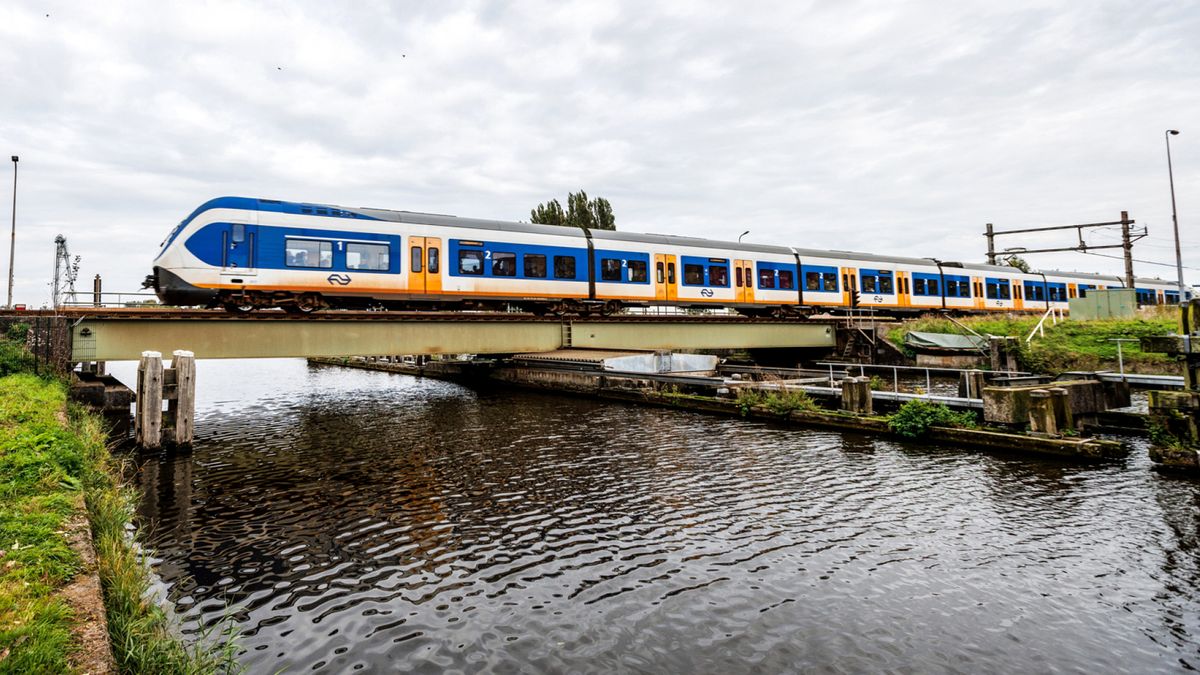Alternatieven voor afsluiten spoorbrug van tafel: 'Reiziger wordt de dupe'