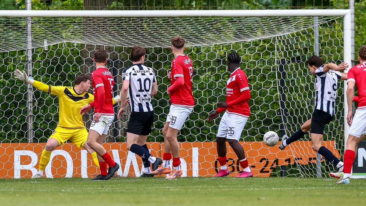 Harkemase Boys gaat hard onderuit bij USV Hercules