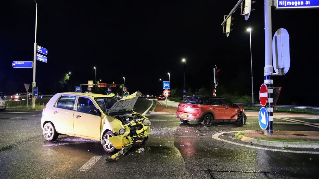 De schade aan de auto's is fors.