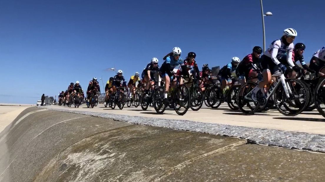 Het peloton vorig jaar op Borkum