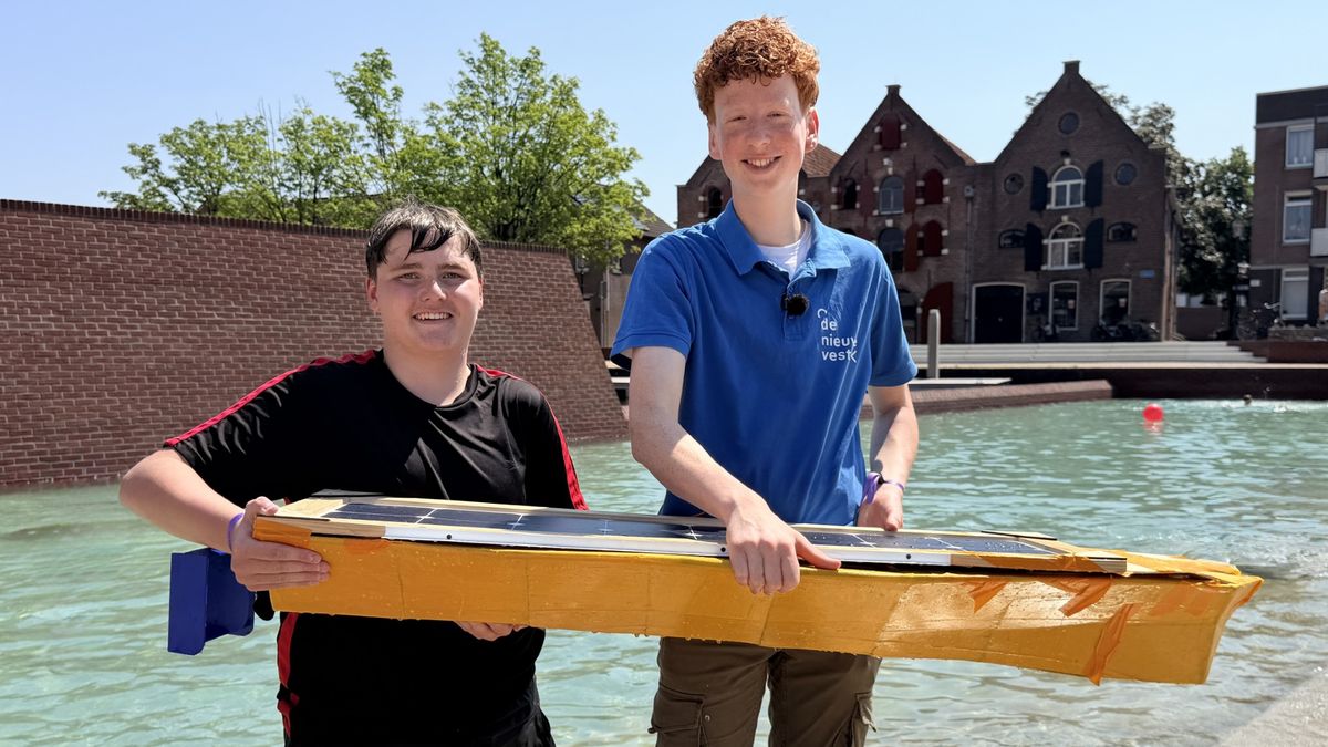 Spannende race van zelfgebouwde zonnebootjes in Coevorden eindigt in deceptie: 'Balen, maar we sleut