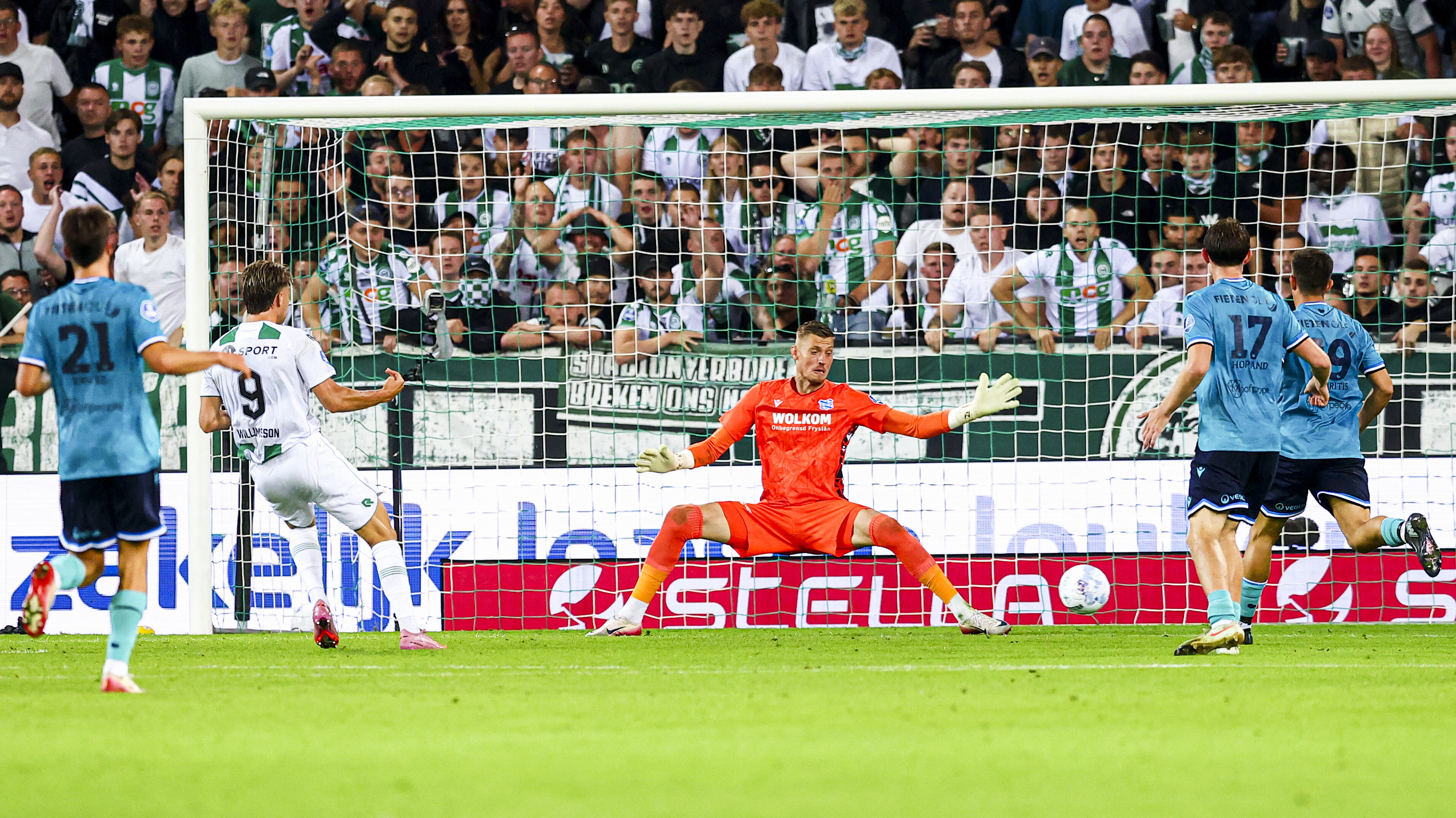 Byld út de wedstriid FC Grins - sc Hearrenfean earder dit seizoen yn de kompetysje