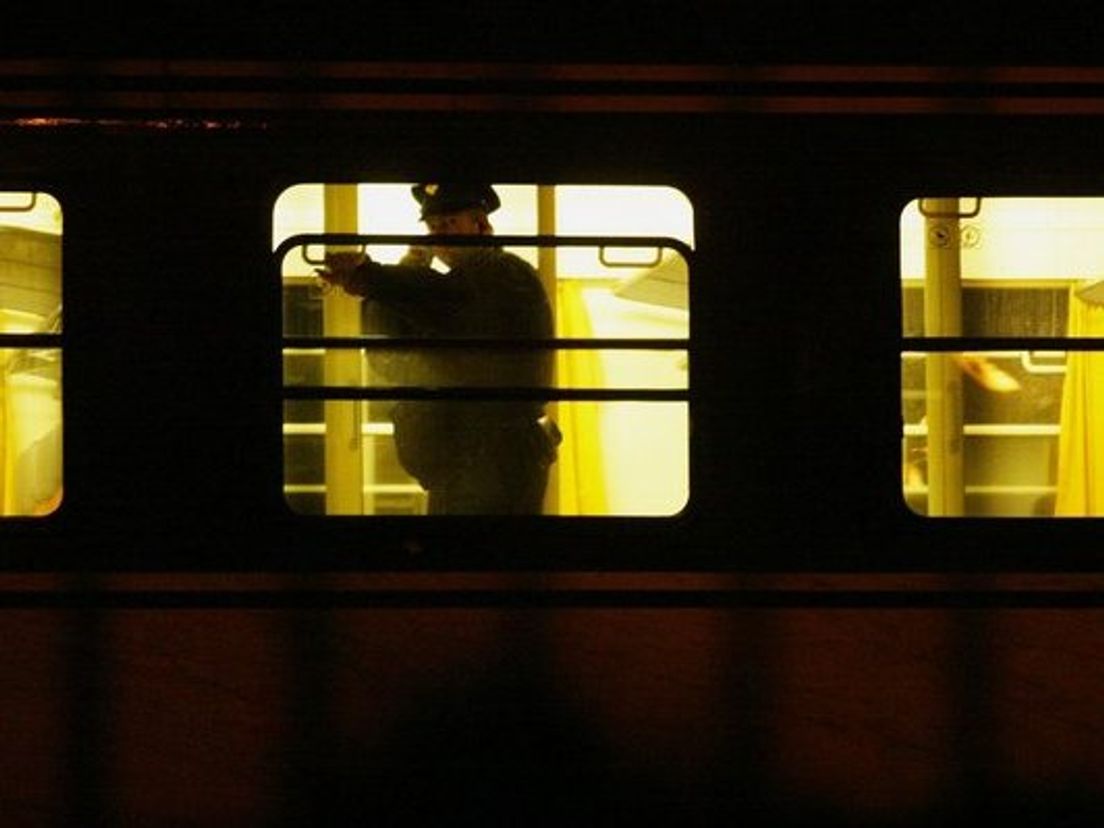 treincs.cropresize.1.jpg