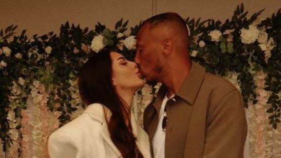 Eloy Room getrouwd • Vitesse stijgt plek