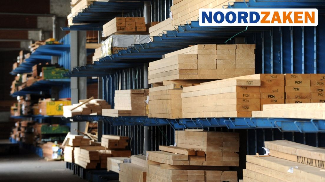 Een magazijn van een houthandel