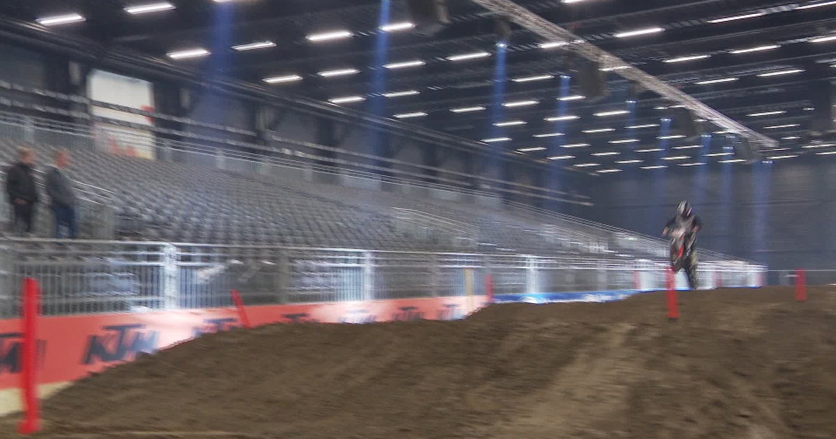 Motorcrossers vullen Expohal Assen