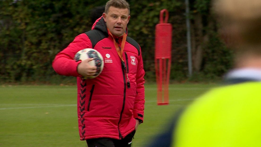 Trainer John Stegeman van Go Ahead Eagles is poistief verrast door Istvan Bakx