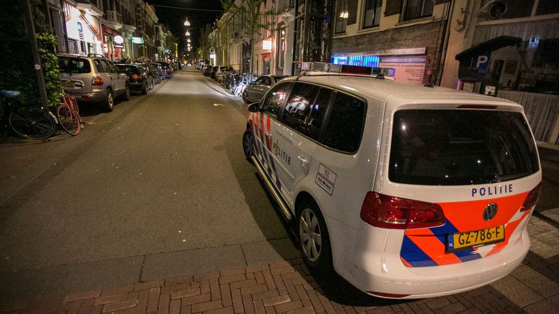 In een café aan de In de Betouwstraat in Nijmegen is in de nacht van zaterdag op zondag een 51-jarige man uit Nijmegen neergestoken. Hij is later aan zijn verwondingen overleden.