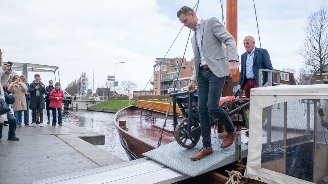 Turfschuit Veenoord Van Gogh in Drenthe