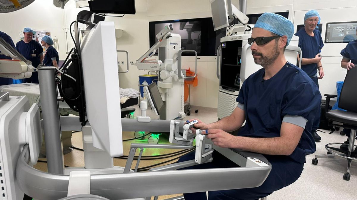 Met drie nieuwe robots is MUMC+ grootste robotchirurgiecentrum van Nederland