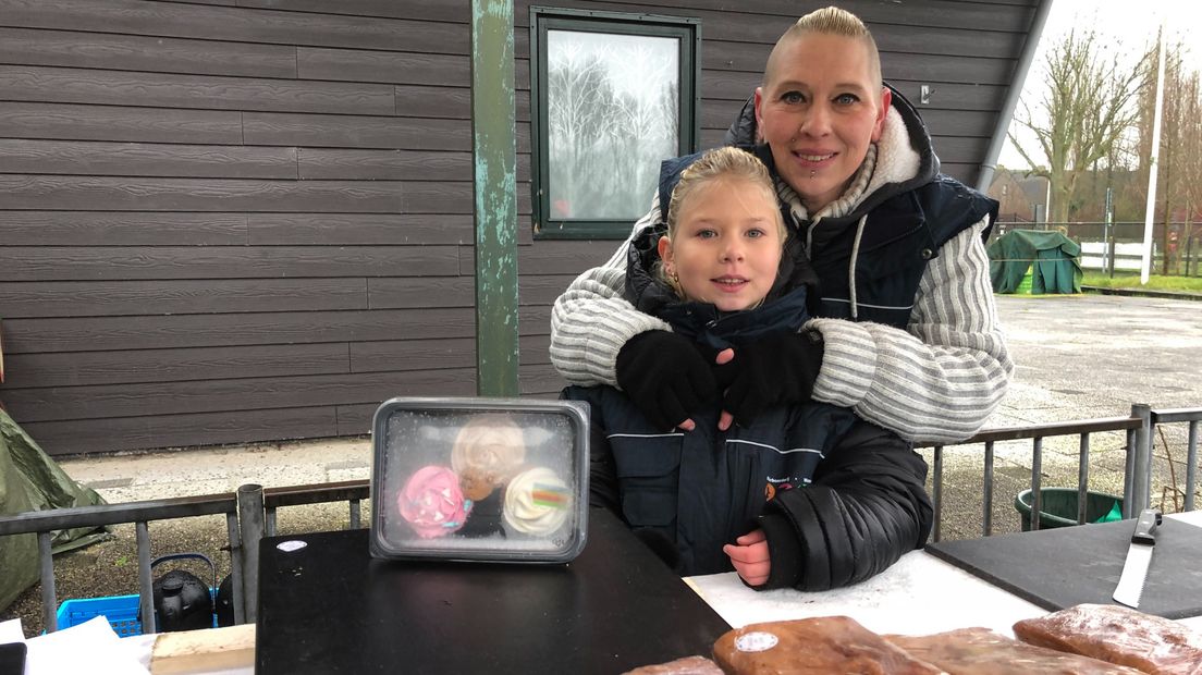 Destiny van den Berg met haar moeder