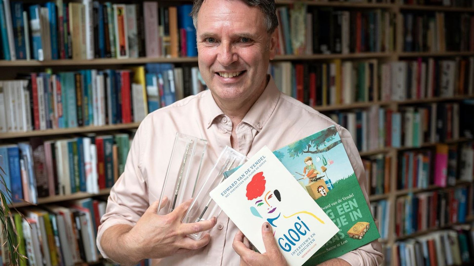 Twee Zilveren Griffels voor Rotterdamse kinderboekenschrijver Edward