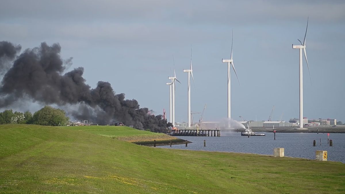 Waar blijft het rapport over de scheepsbrand in Chemie Park Delfzijl?