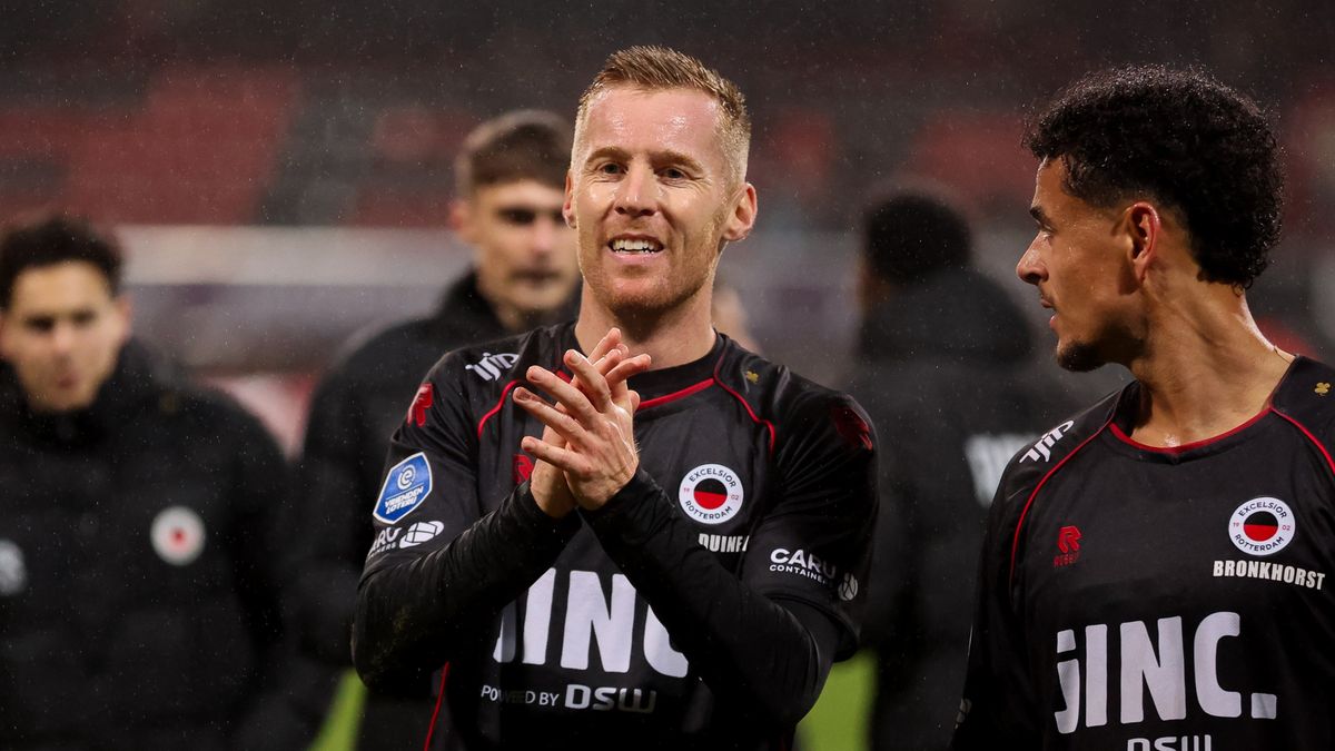 Mike van Duinen zet loopbaan voort bij VV Katwijk