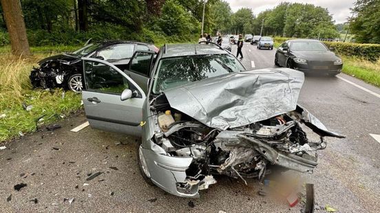 Ernstig ongeval invalsweg Arnhem • piepjonge joyriders. Ernstig ongeval invalsweg Arnhem • piepjonge joyriders.