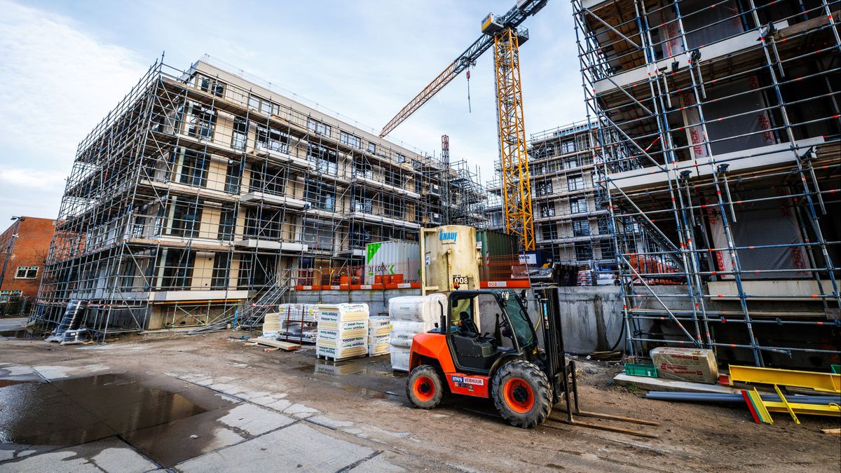 Gloednieuwe woontoren helemaal verzakt, kopers moeten voorlopig wachten op sleutel