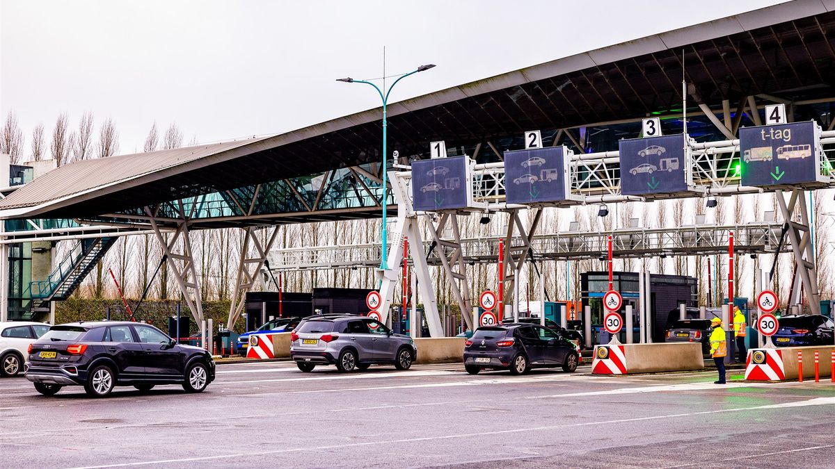 Asfalt bij Westerscheldetunnel wordt vervangen: 'Het is gewoon op'