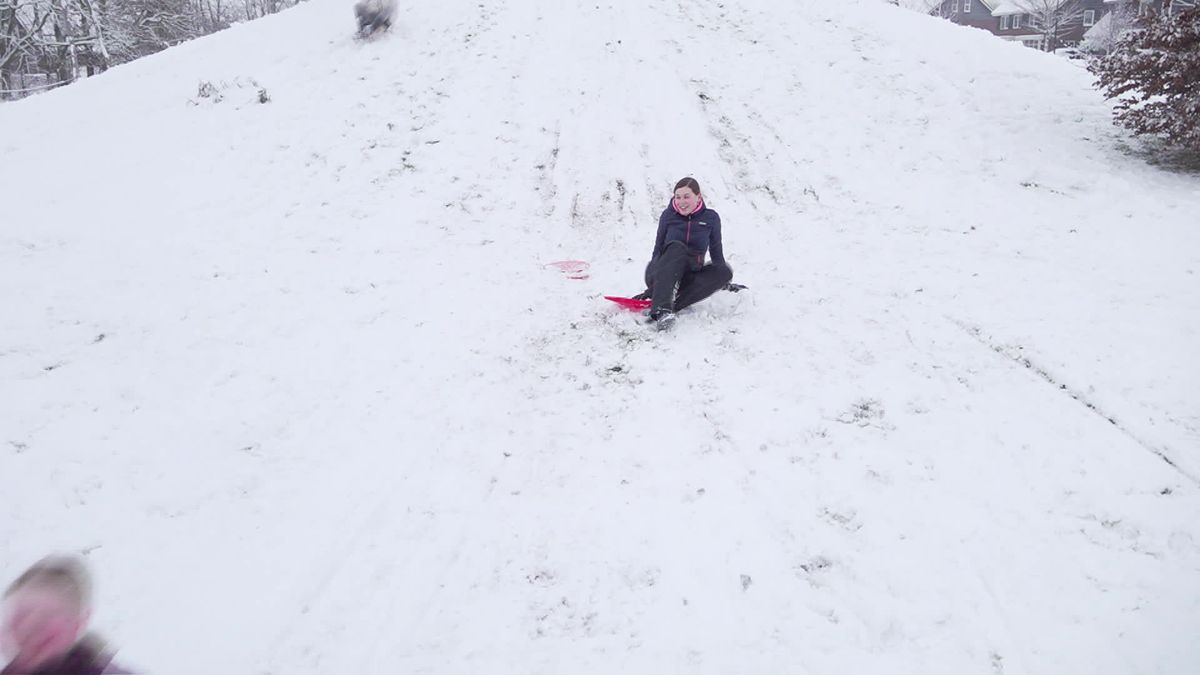 Wel sneeuw, geen school voor sommige kinderen in Nieuwleusen.