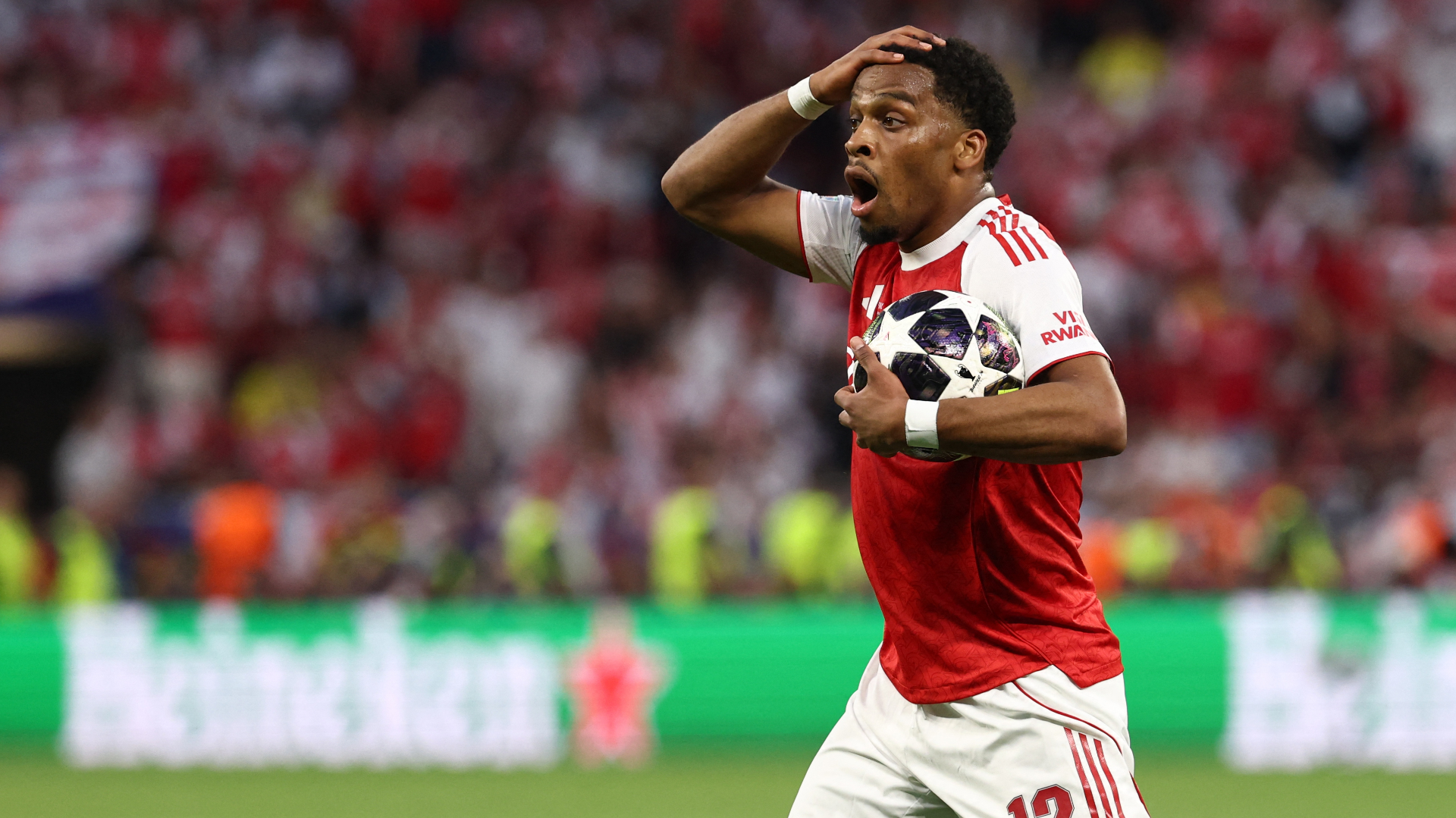Timber verliest met Arsenal Champions League-finale na strafschoppen