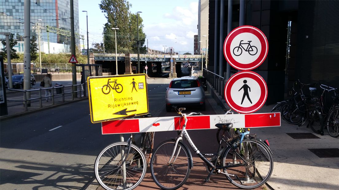 Bij het Strijkijzer moeten fietsers nu oversteken