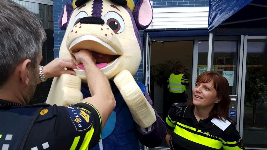 Veel bezoekers op open dag politie Hengelo