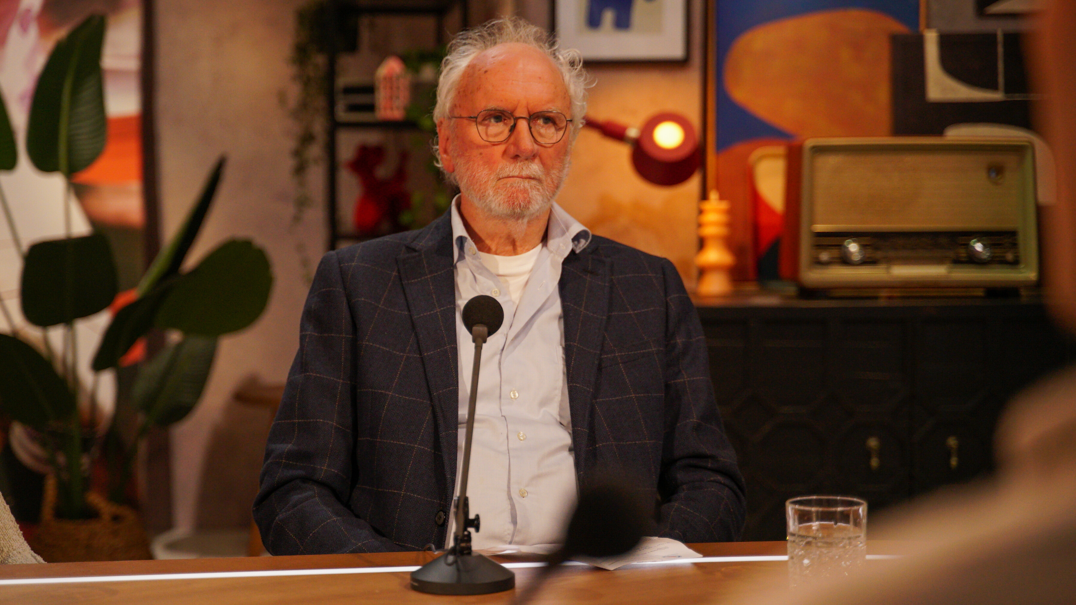Simon van der Rest, mantelsoarger