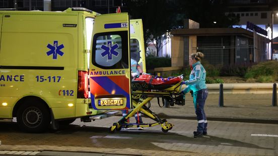 Motorrijder zwaargewond bij ongeluk, traumahelikopter landt op strand Home
