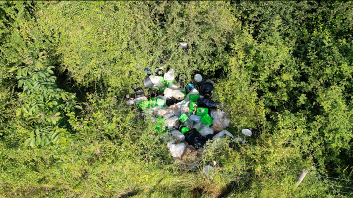 40 lekkende vaten met drugsafval gedumpt in Stevensweert